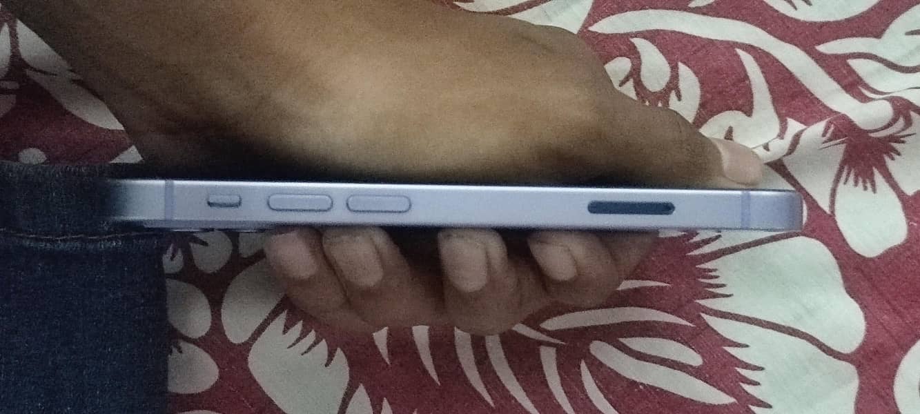 Apple iPhone 12 mini 3