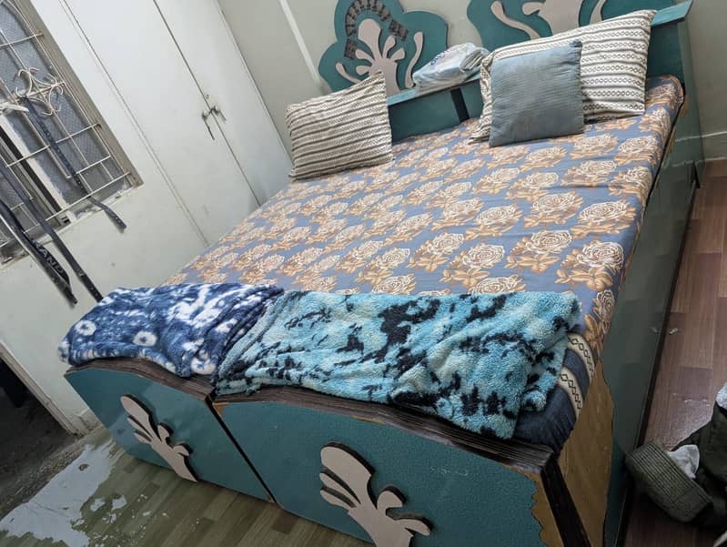 Only beds(2) 2