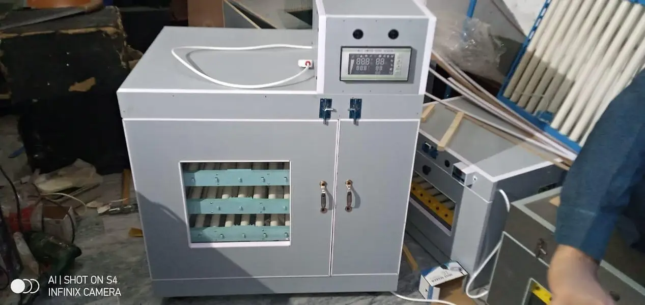 incubators brooders — photo 3