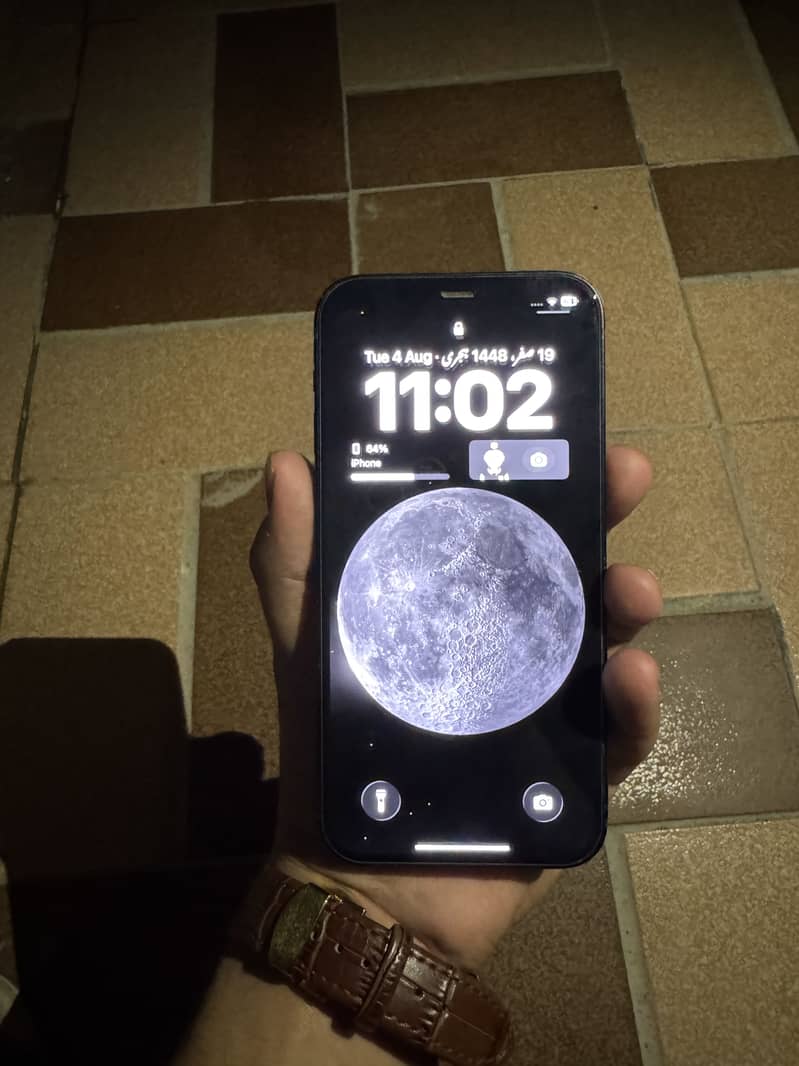 Apple iPhone 12 1