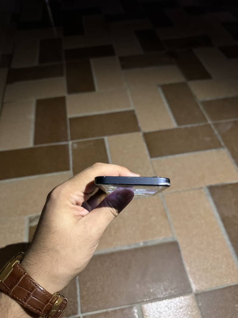 Apple iPhone 12 3