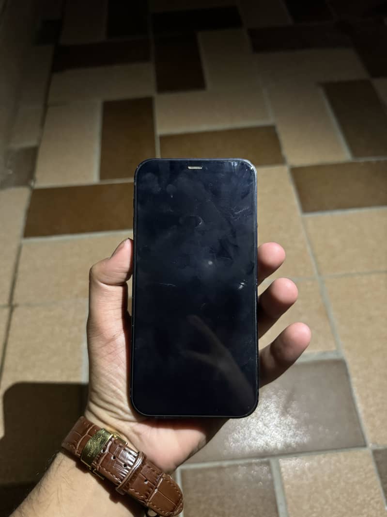 Apple iPhone 12 5