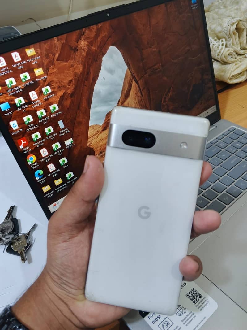 Google pixel 7a 5