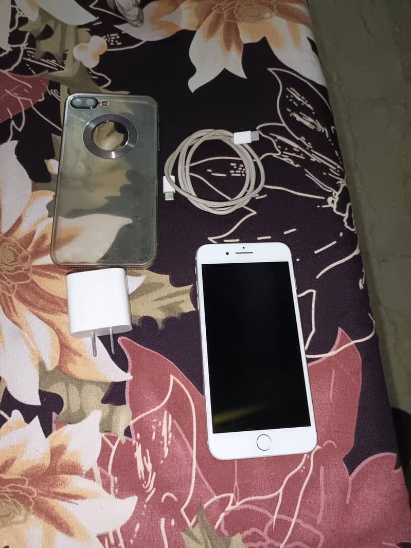 Apple iPhone 7 Plus 2