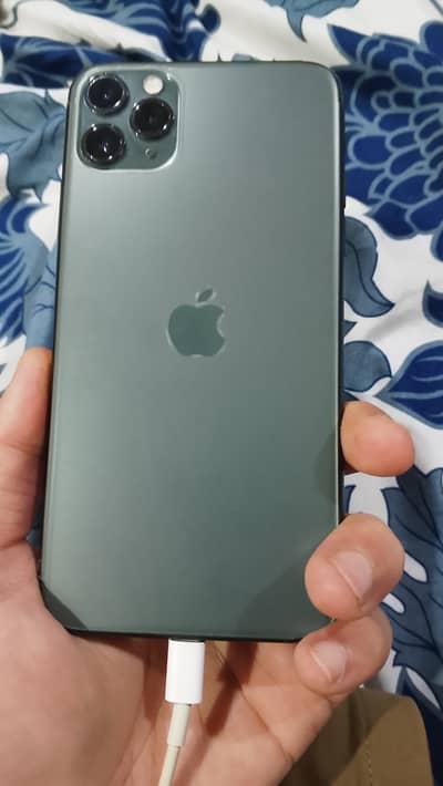 Apple iPhone 11 Pro Max 10/10 Water pack