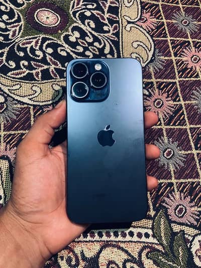 Apple iPhone 15 Pro Max with box