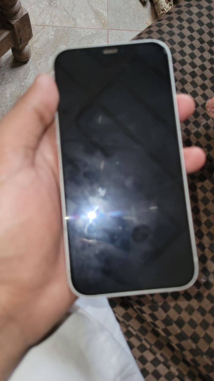 Apple iPhone 12 2