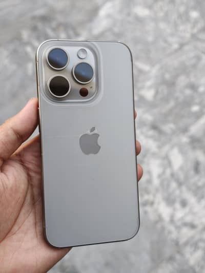 Apple iPhone 15 Pro