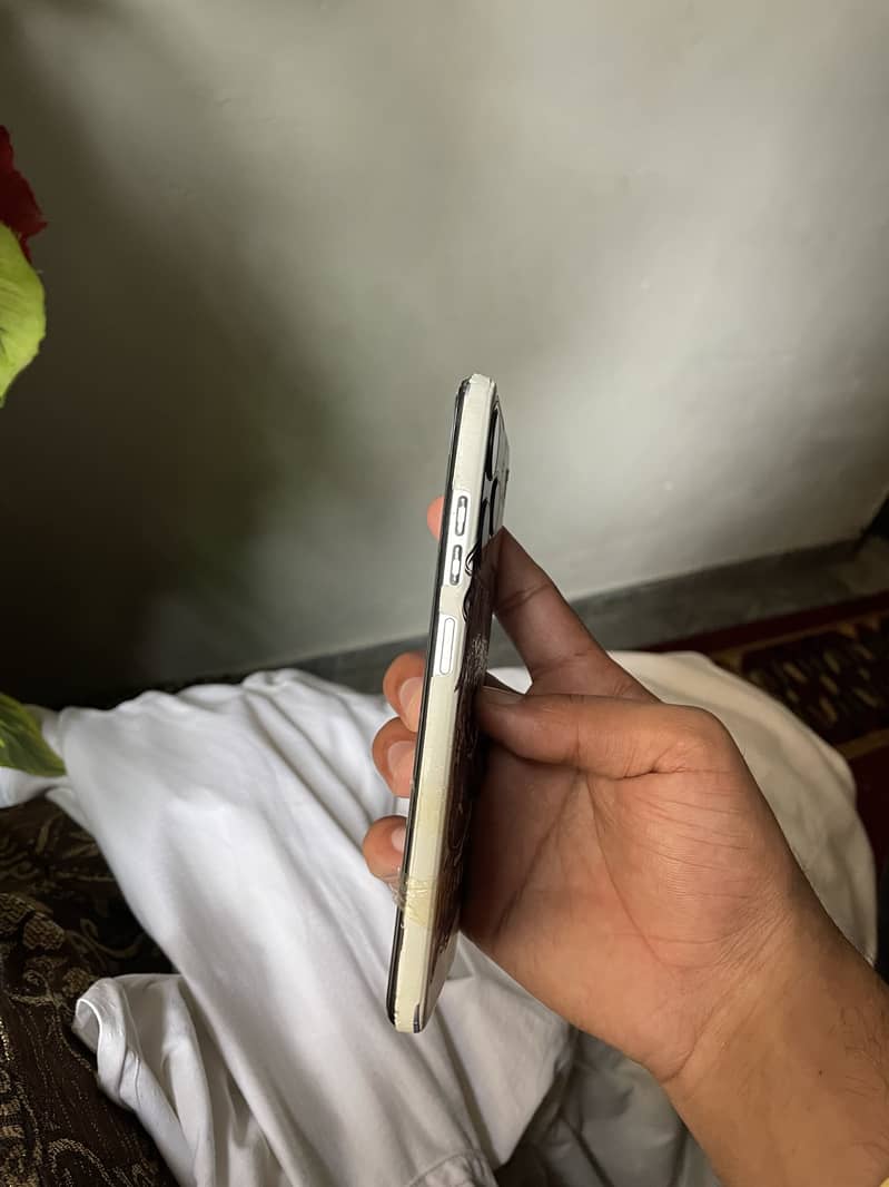 Tecno Spark 10C 4