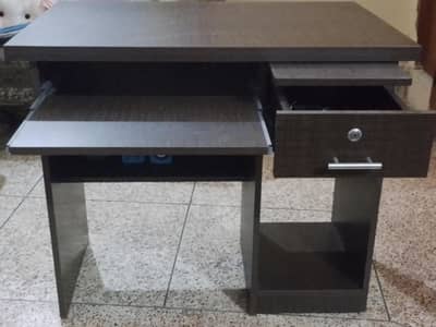 computer table