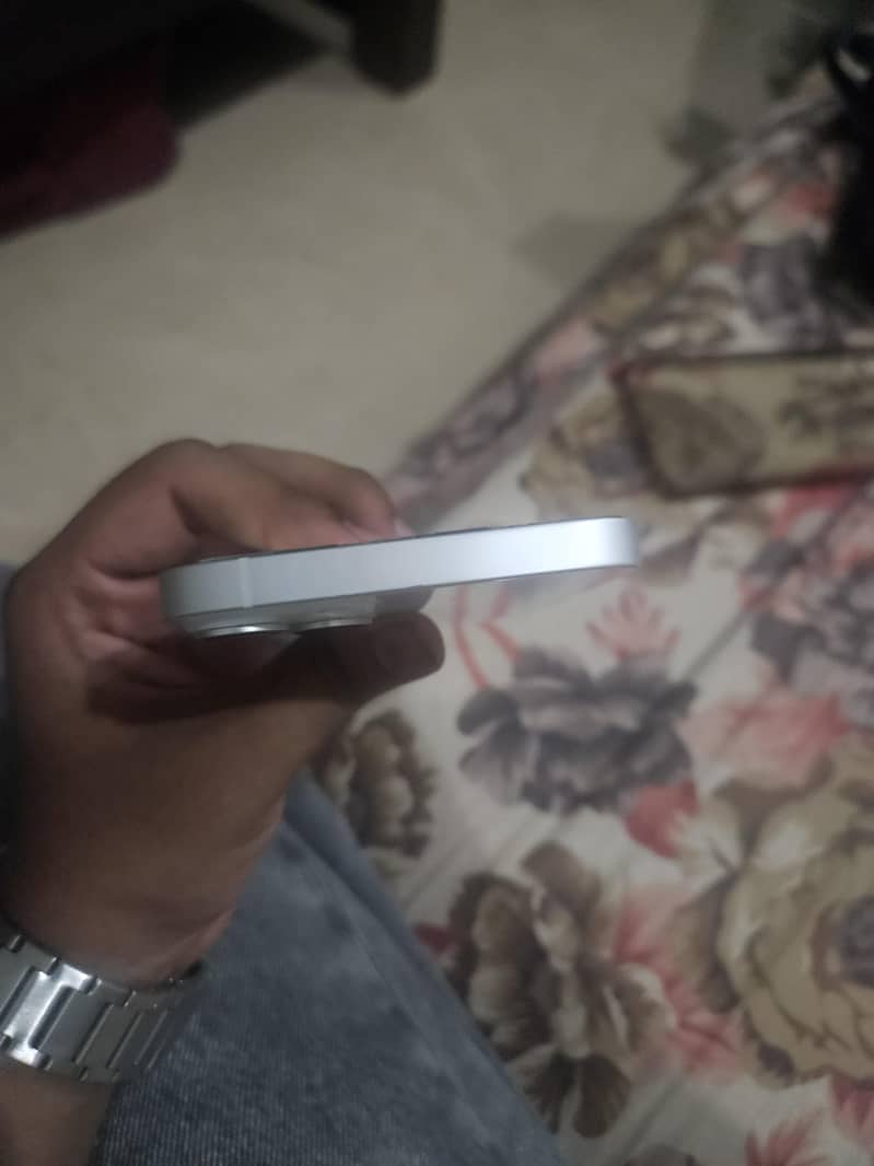 Apple iPhone 14 plus jv 2