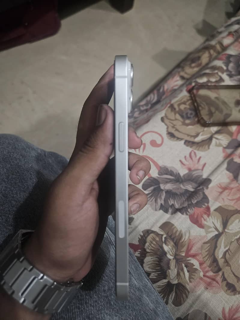 Apple iPhone 14 plus jv 3