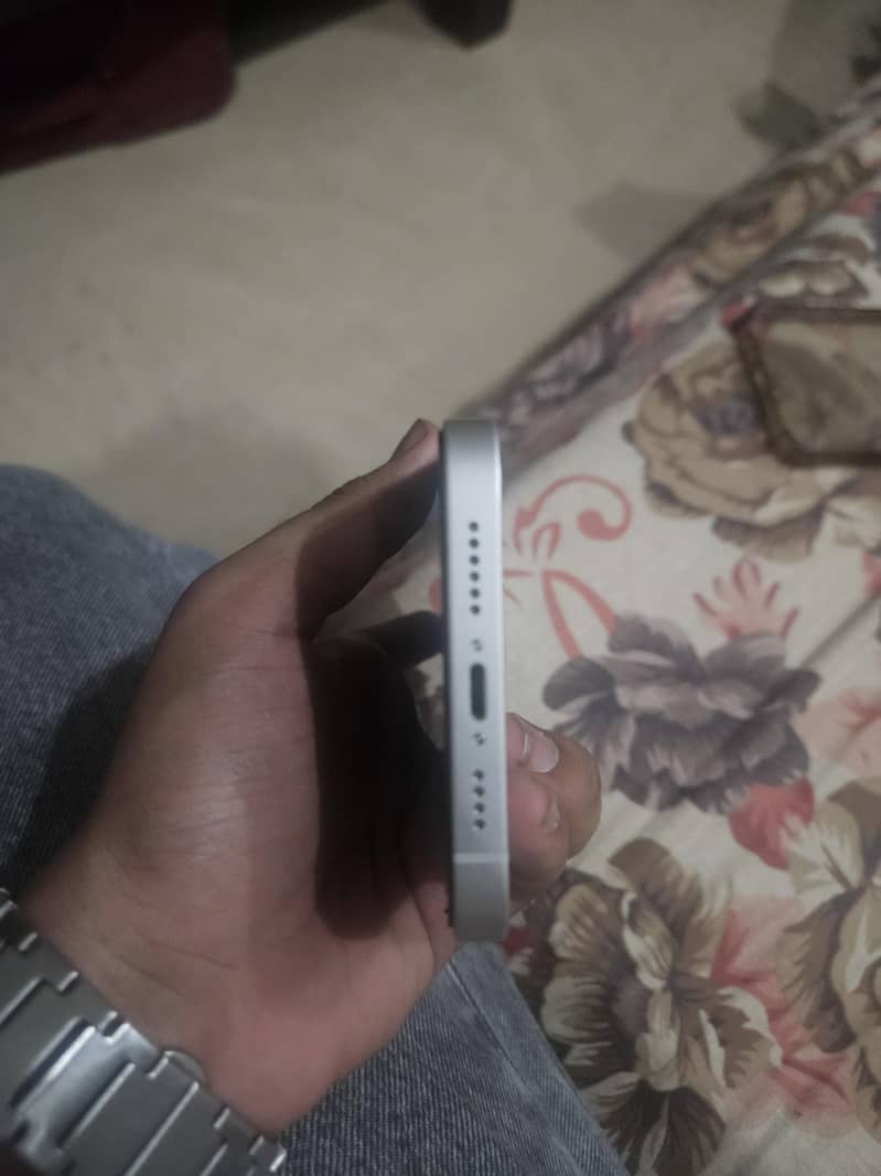 Apple iPhone 14 plus jv 4