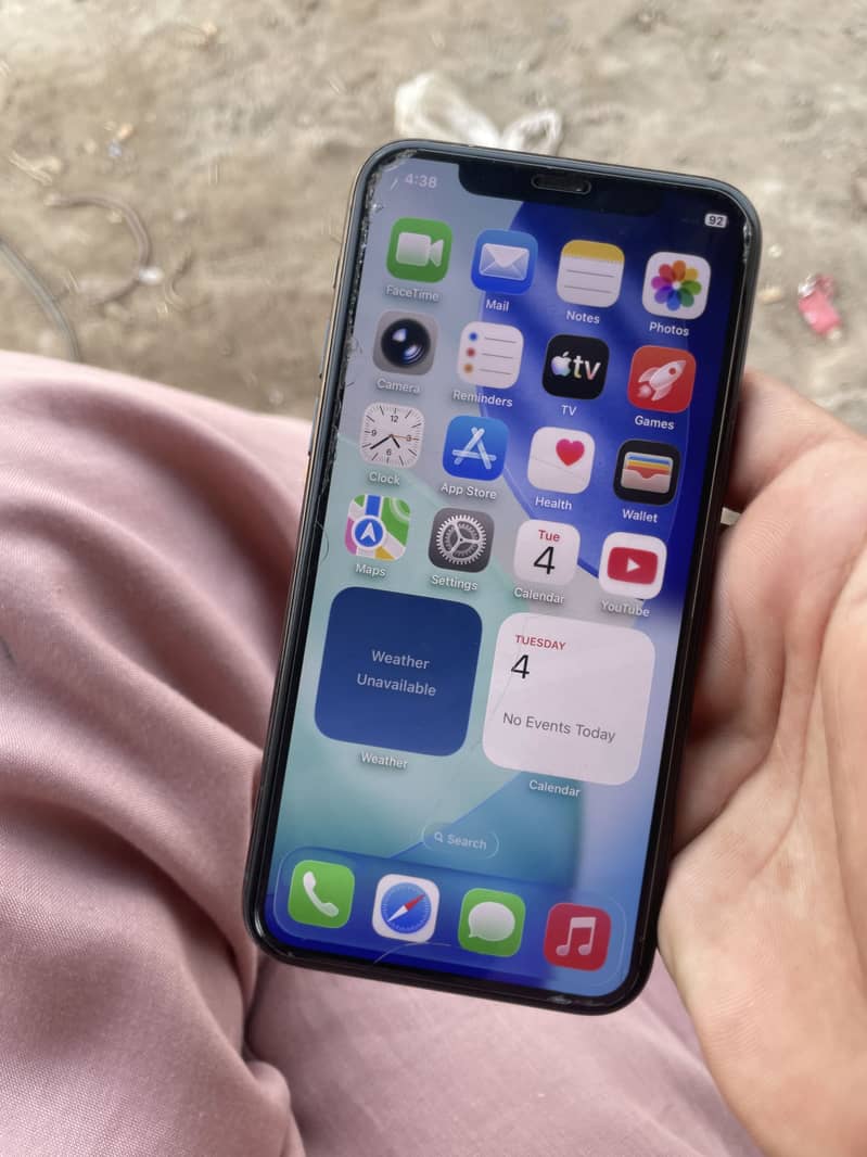Apple iPhone 11 Pro 1