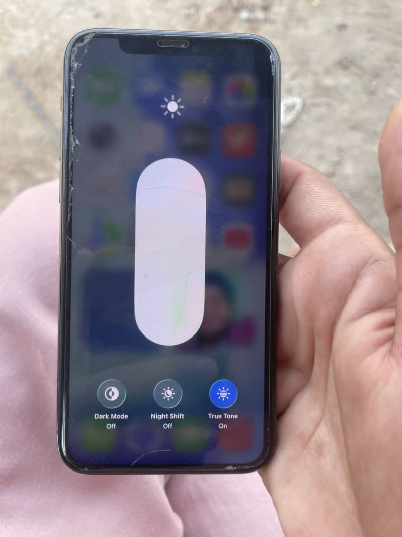 Apple iPhone 11 Pro 2