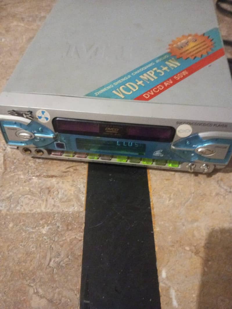 CD player 0