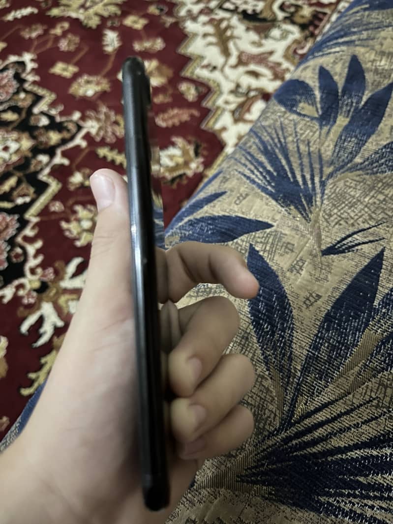 Apple iPhone 7 3