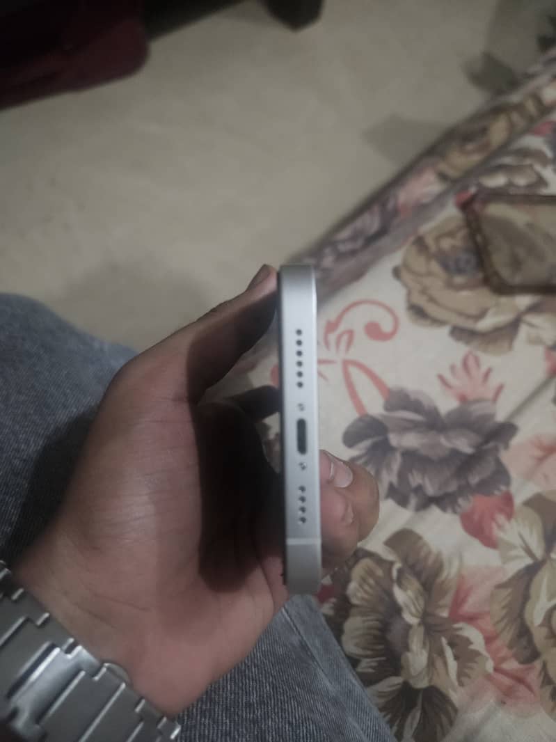 Apple iPhone 14 plus 1