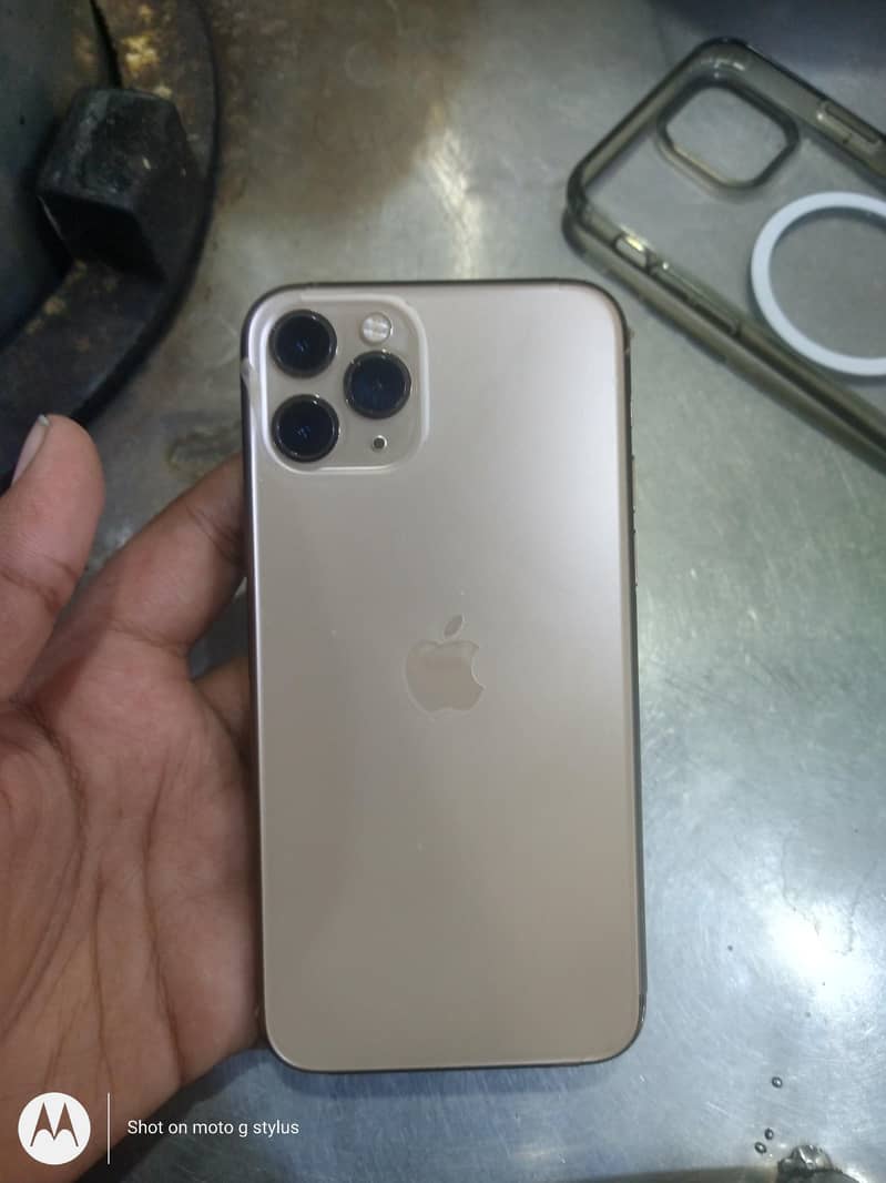 Apple iPhone 11pro 4