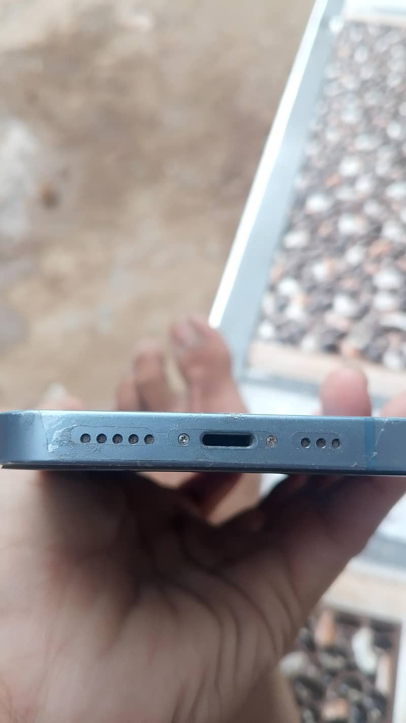 Apple iPhone 14 2