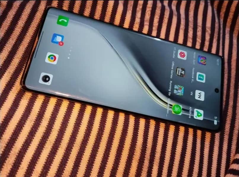 Tecno CAMON 40 Pro 3