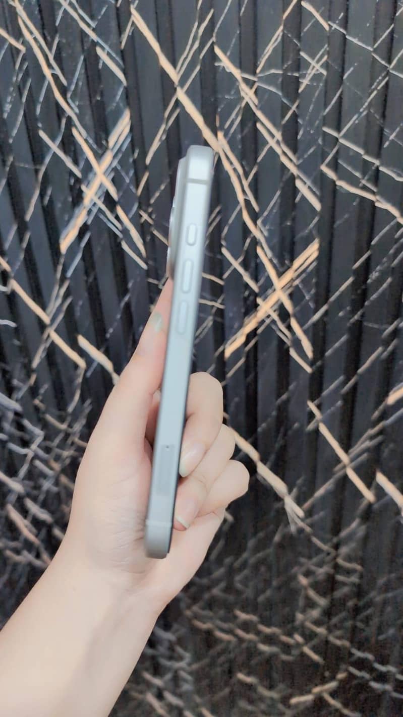 Apple iPhone 17 Pro Max 2