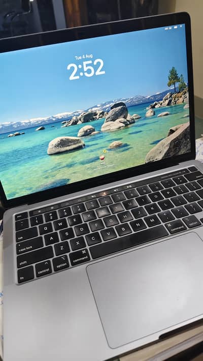 Apple MacBook Pro 2020 | Intel core i5 | 16GB Ram | 1TB SSD |