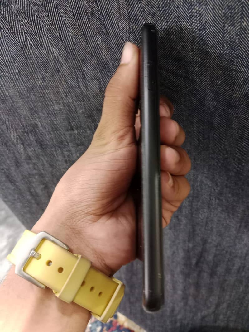 Google Pixel 4 3