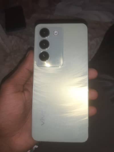 Vivo Y100