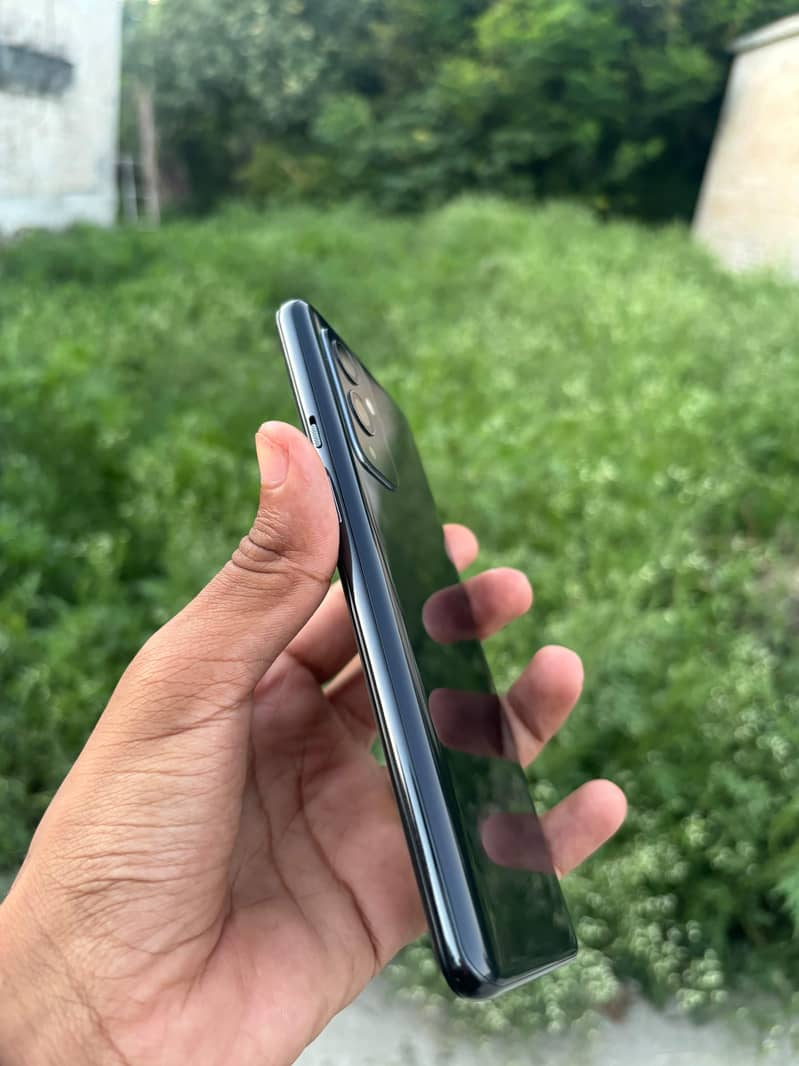 One Plus 9 4