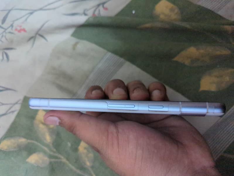 Google Pixel 7 3