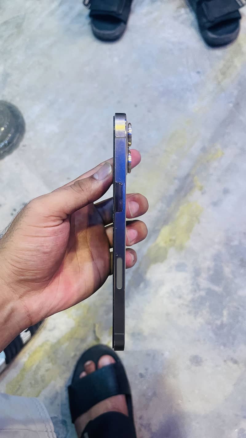 iphone 12 pro max 5