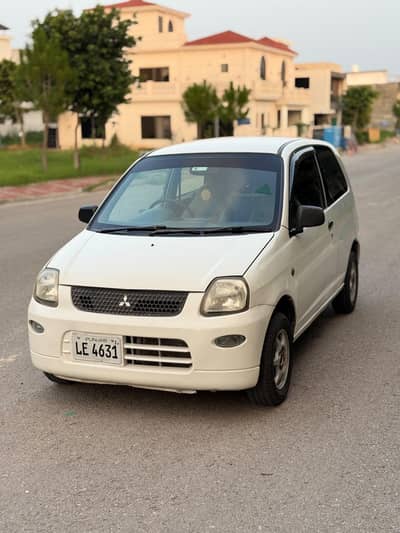 Mitsubishi Minica 2007