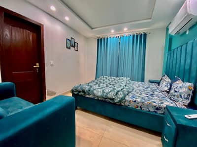 1 bed luxury apartments for rent on daily basis in bahria town lahore