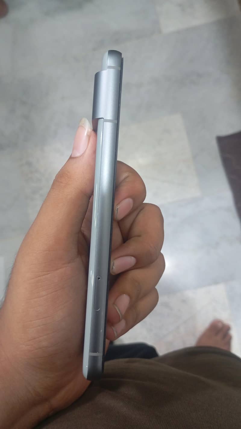 Google Pixel 8 1