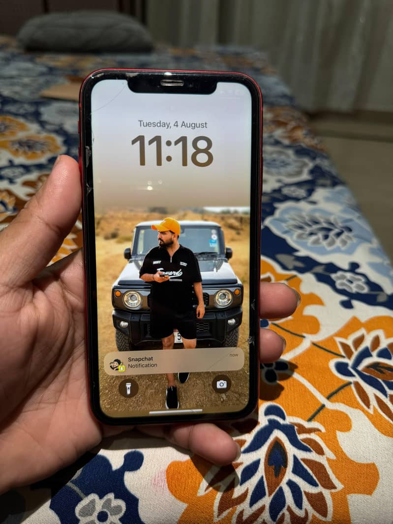Apple iPhone 11 4