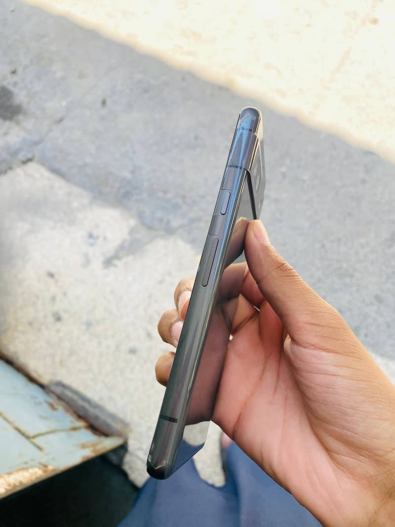 Google Pixel 7a 4