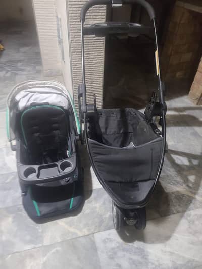 graco straller car seat. multi option. almost new
