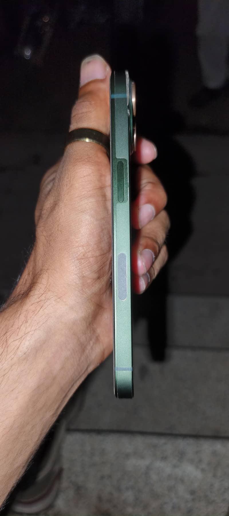 Apple iPhone 13 6