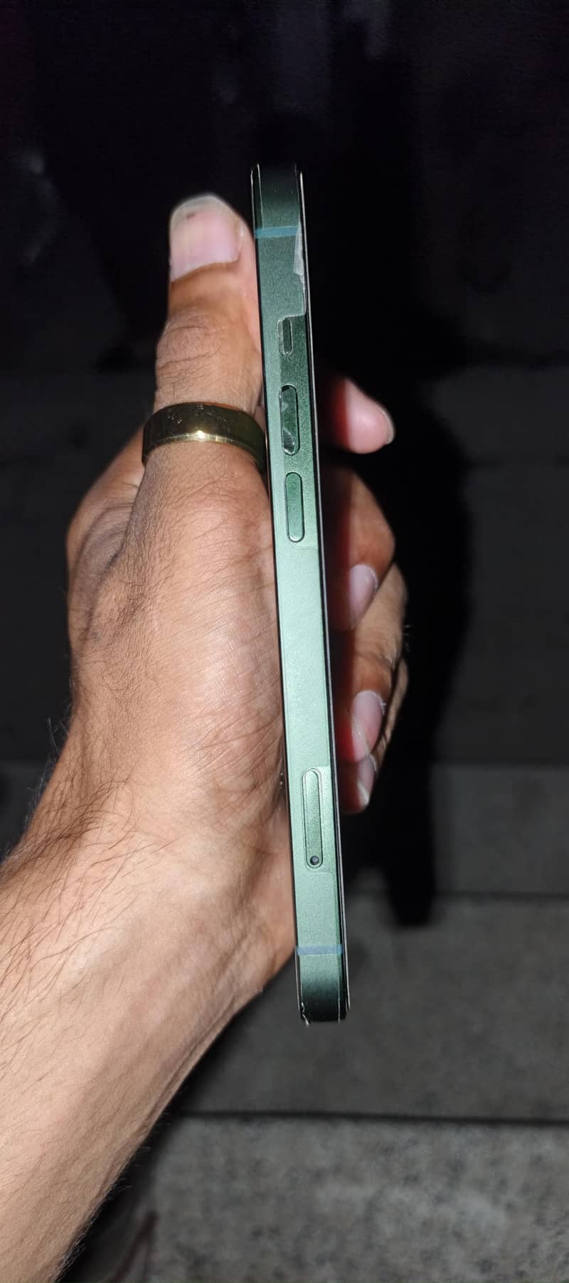 Apple iPhone 13 7