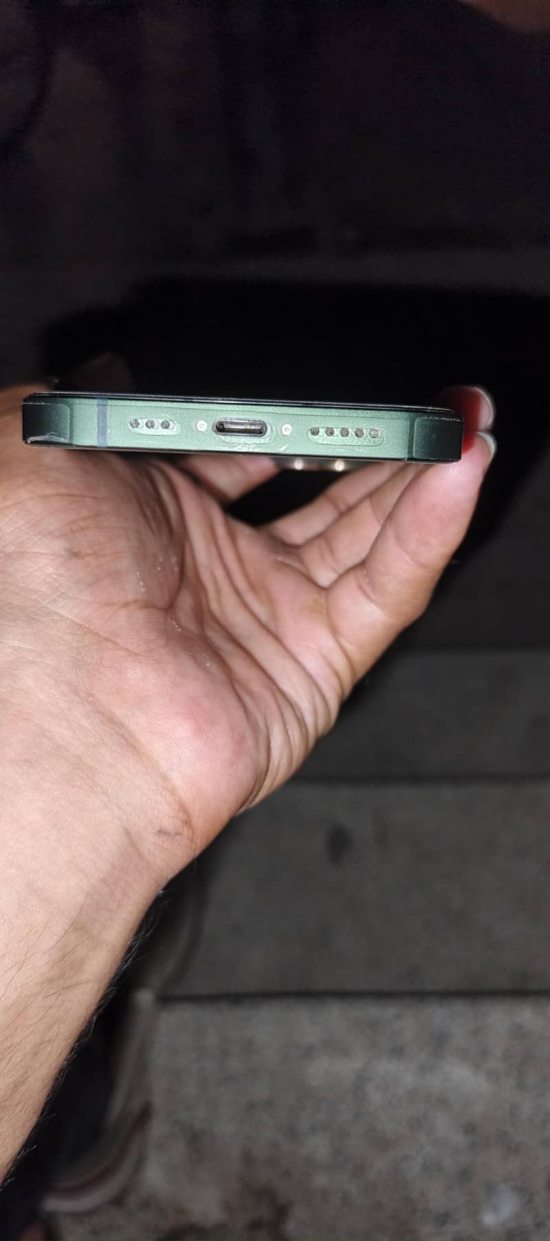 Apple iPhone 13 9