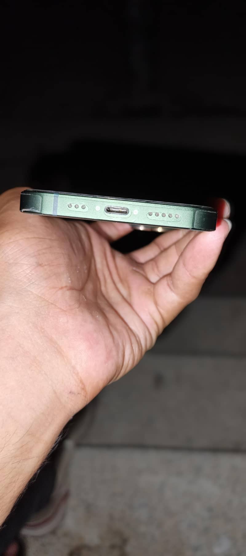 Apple iPhone 13 11