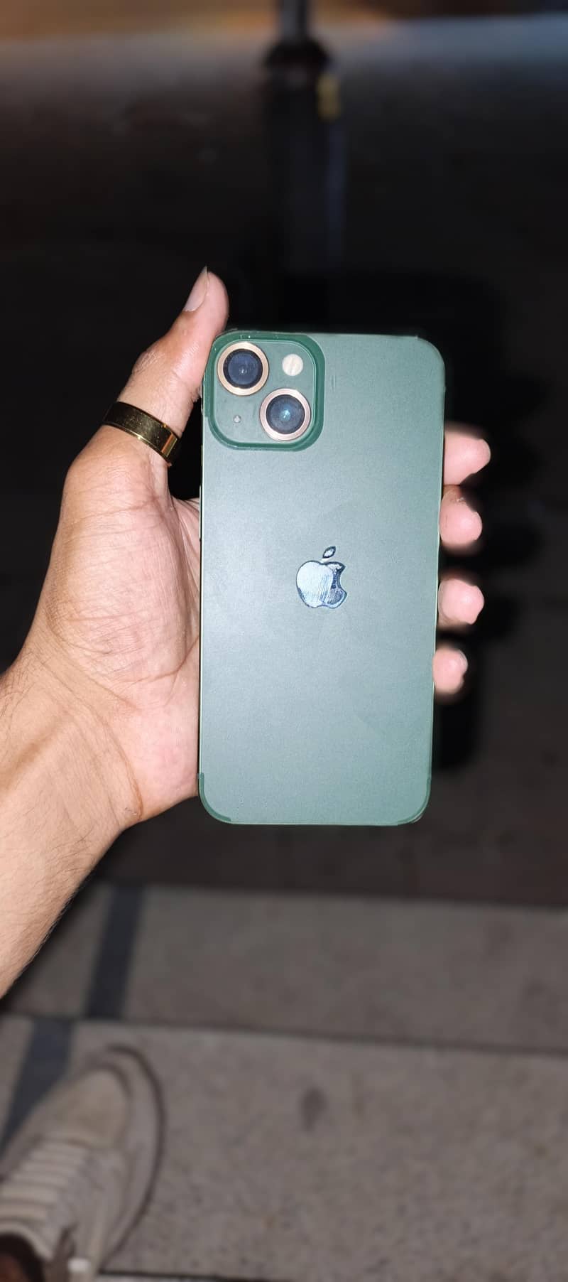 Apple iPhone 13 16