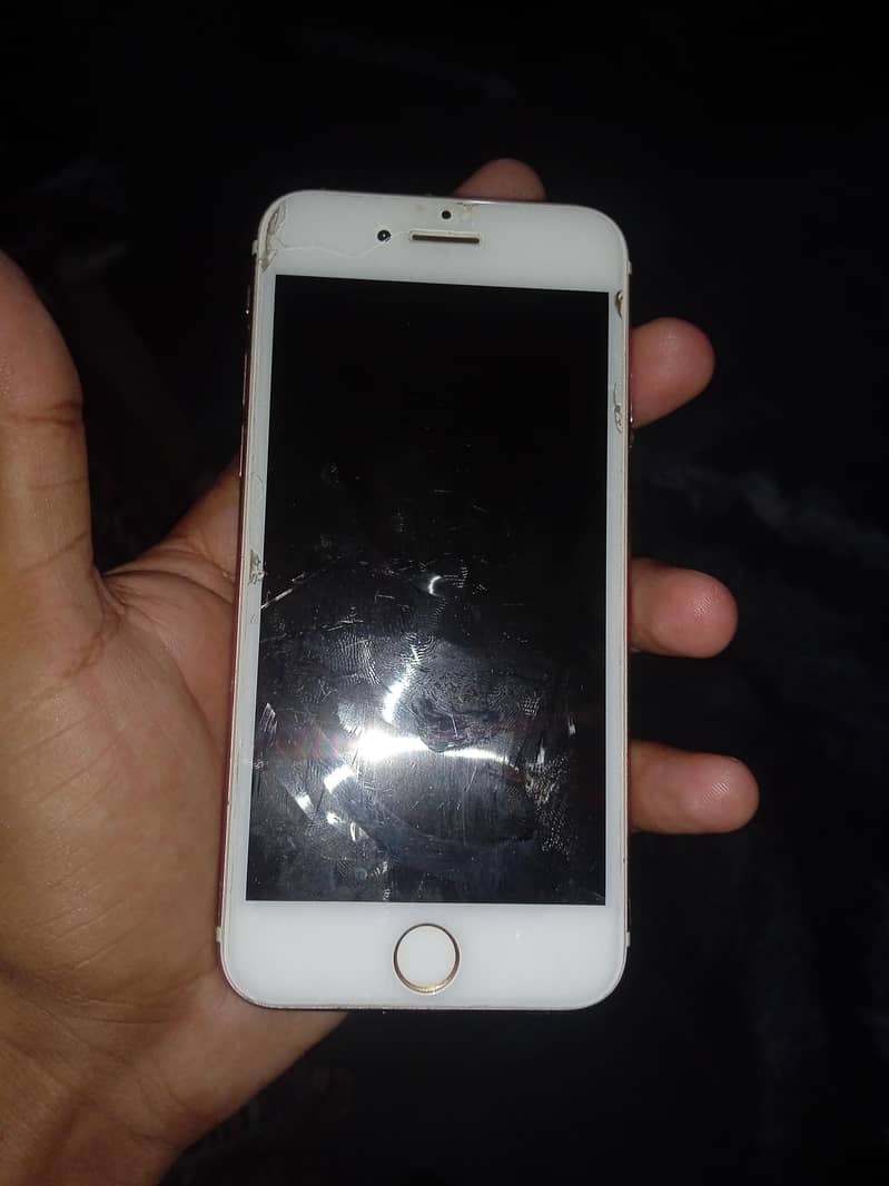 Apple iPhone 7 1