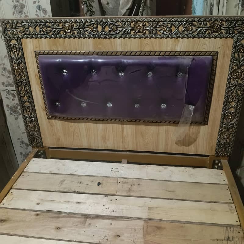 single bed 0