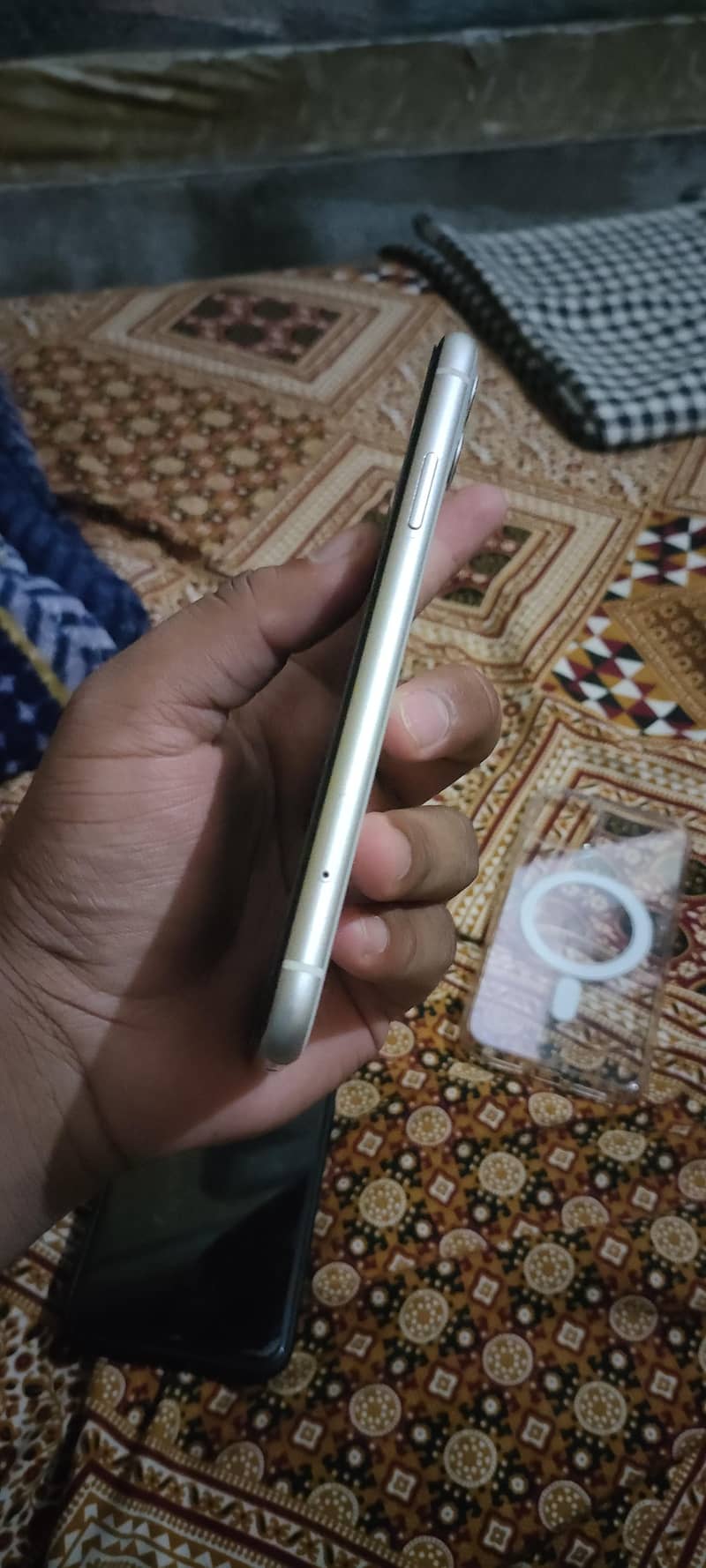 Apple iPhone 11 7