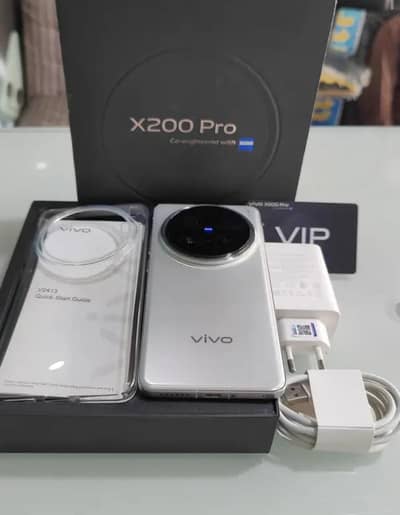 vivo x200 pro | Pta official | 16+16/512 | urgent sale (whtsp)