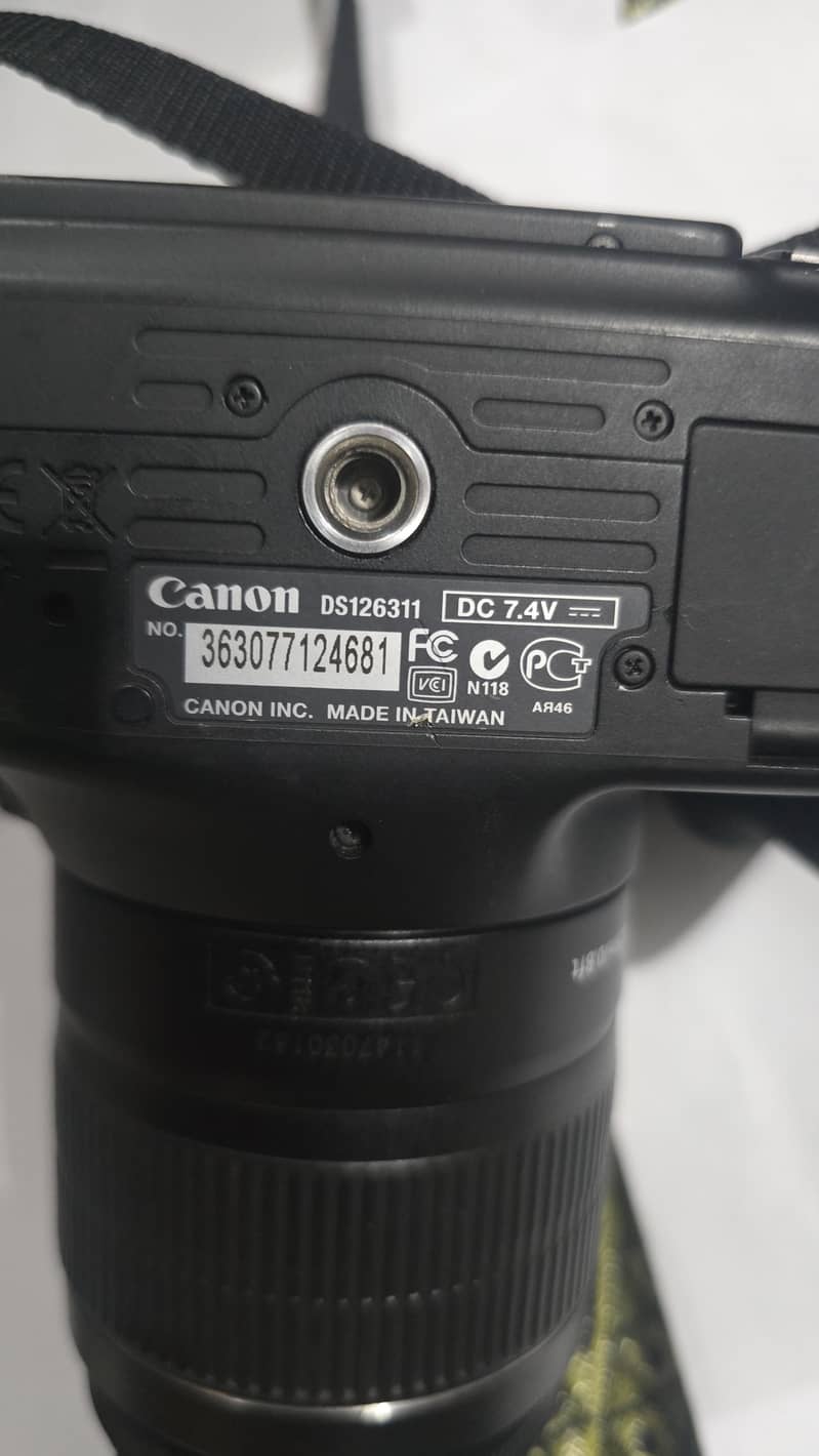600D camera 0