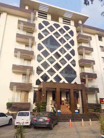 Fully Furnished Luxury Apartment Available For Short Rental