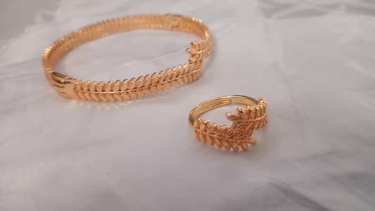 handcuff with ring